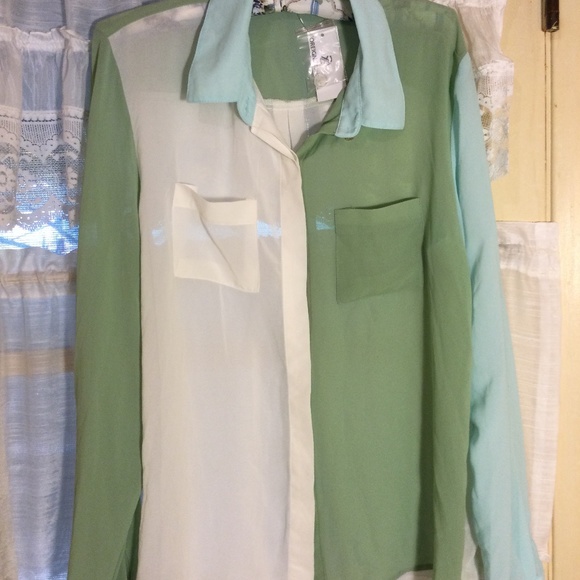 ⭐️ Foreign Exchange Color BlockSheer Blouse - Picture 1 of 7